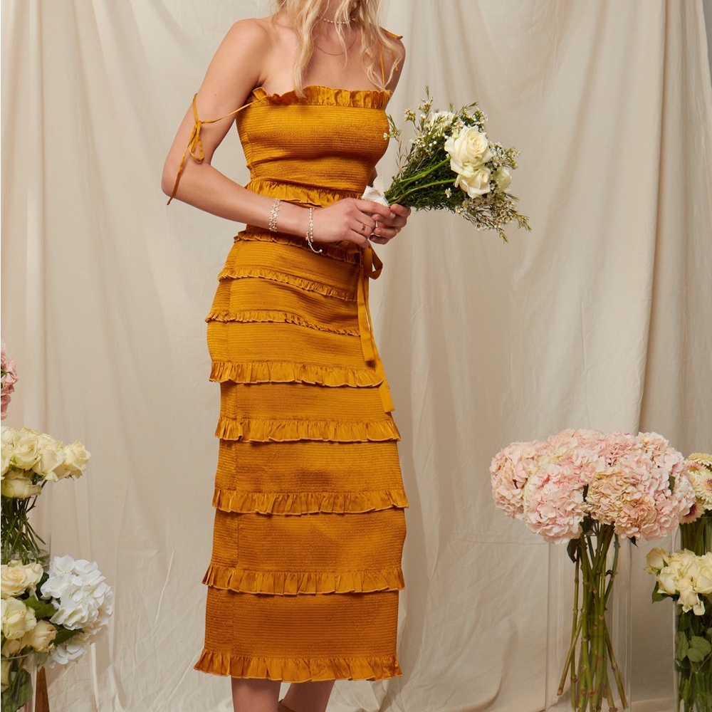 V. Chapman - The Lily Dress, Smocked Tiered Midi in Chai Tea - Size : 2